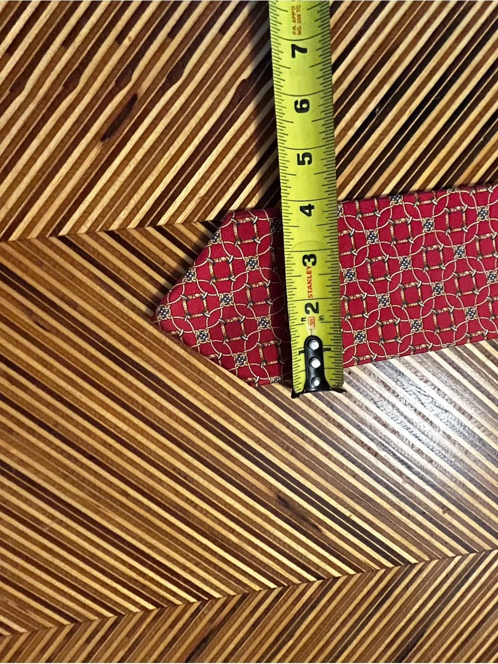 Brooks Brothers Red Silk Tie with Gold and Navy Chain Motif